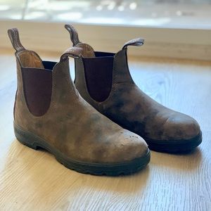Blundstone #585 Women’s Chelsea boots rustic brown